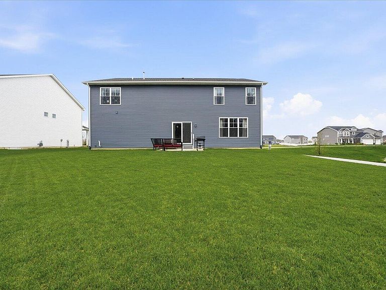 Listing photo 5