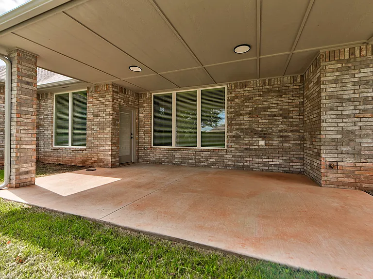 3027 Pescara Dr — Photo 51
