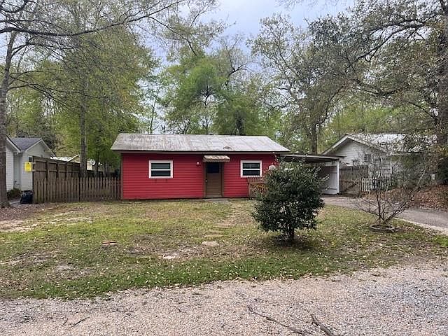 2nd image of 407 E 2nd Ave