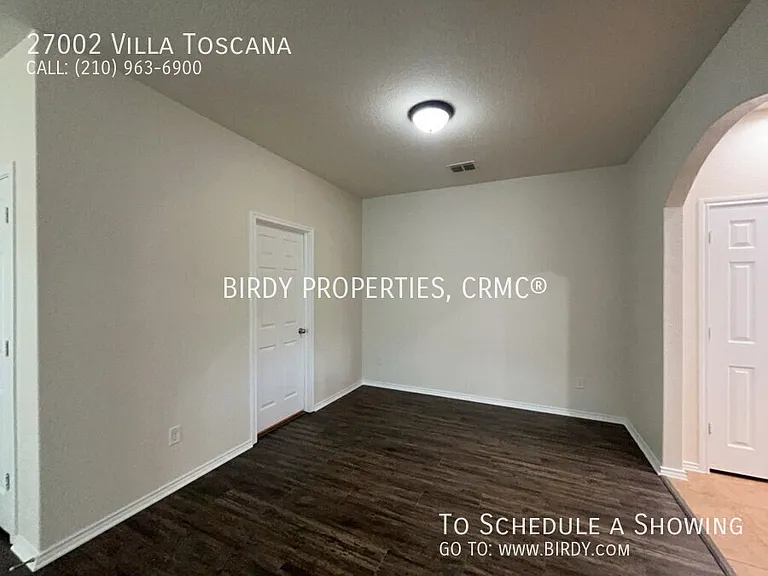 27002 Villa Toscana — Photo 12