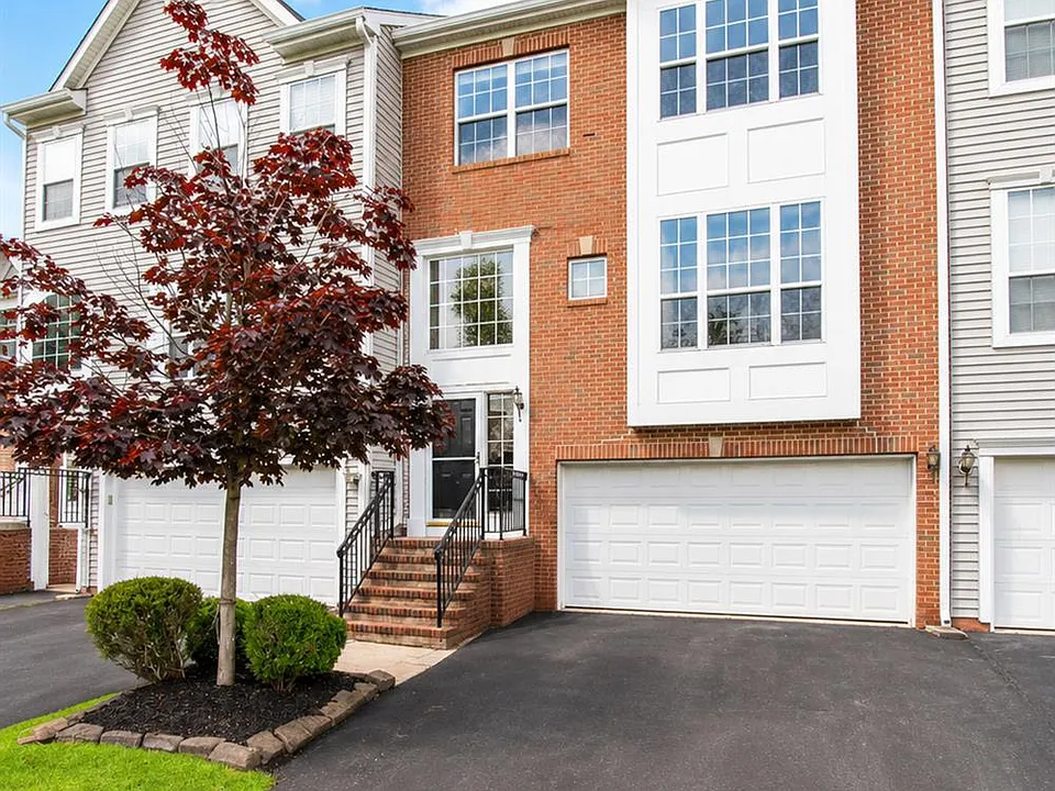 350 Bernard Dr