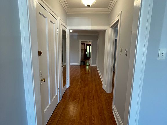 4th image of 2651 W Winona St #1