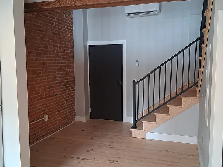 329 N Mulberry St #4 — Photo 19