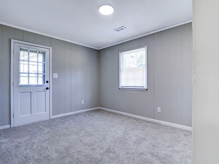 305 Red Roan Pl — Photo 7