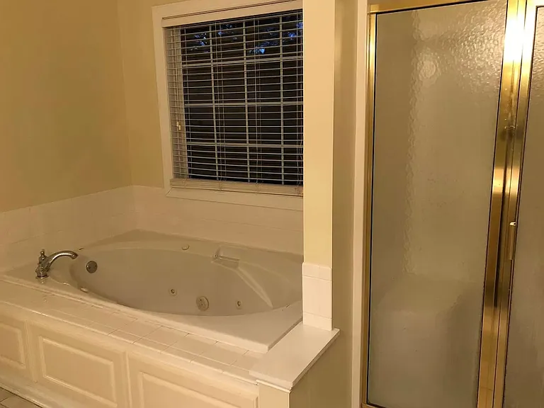 506 Eagle Pointe Dr — Photo 22
