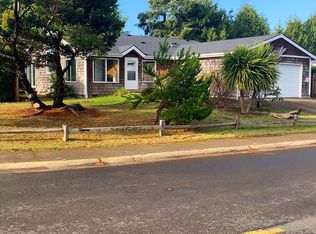 1480 SW Ironwood Dr, Waldport, OR 97394