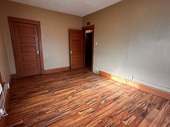 5th image of 1148 36th St