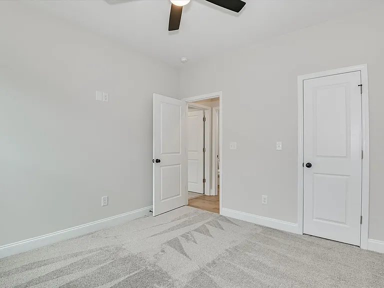 410 Williams St — Photo 21
