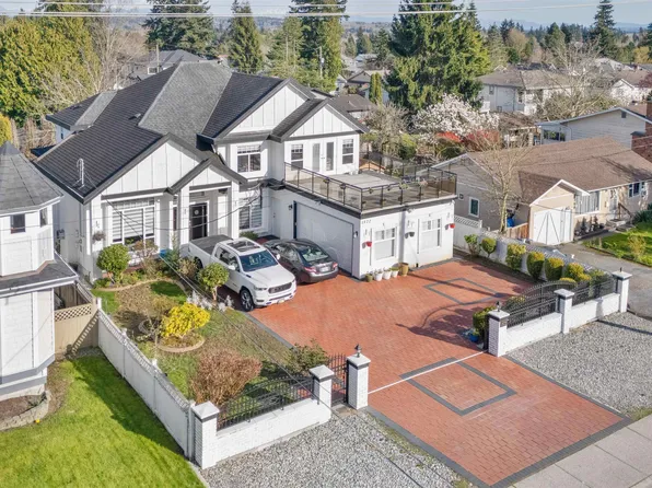 1572 160th St, Surrey, BC V4A 4X2