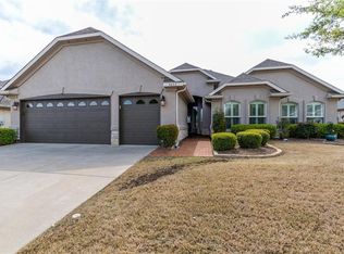 9433 Grandview Dr, Denton, TX 76207