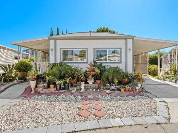 179 Calle De La Rosa #179, Camarillo, CA 93012