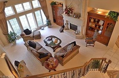 5th image of 288 W Edinburgh Dr
