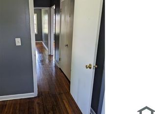 910 S Mission Rd #910, Wichita, KS 67207