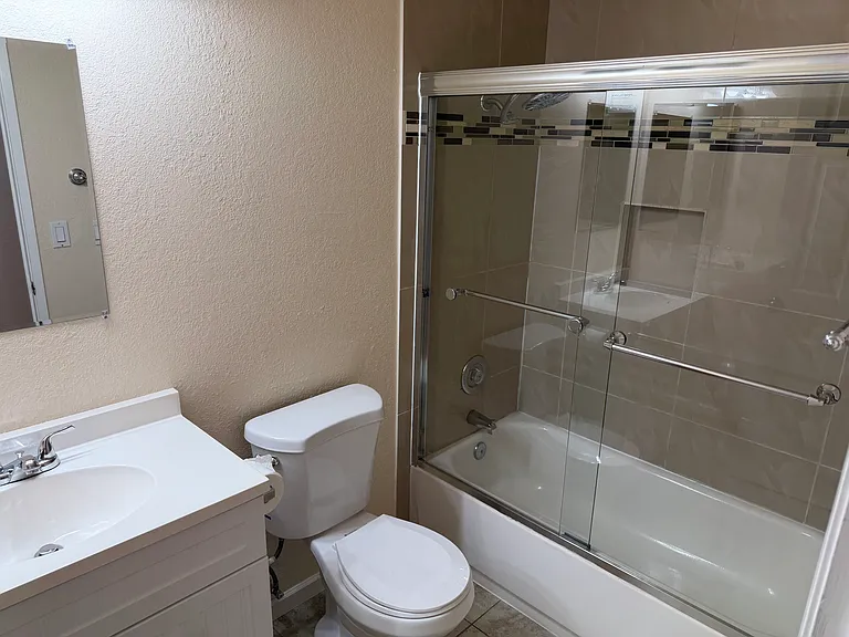211 Pueblo Way — Photo 6