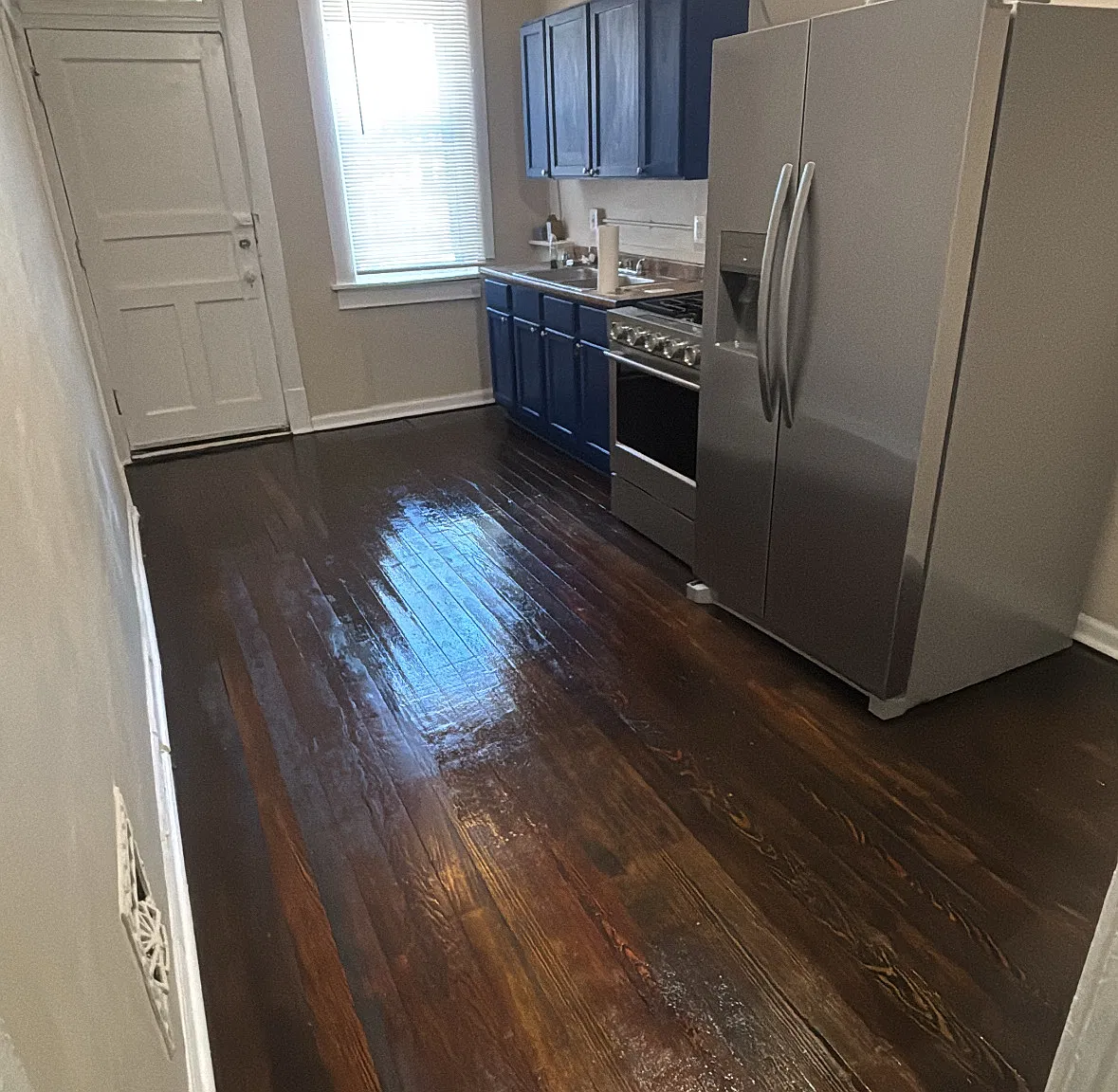 1 bed, 1100 sqft, $750 — Photo 2
