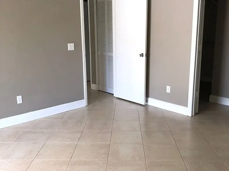 1280 SW Jacqueline Ave — Photo 70