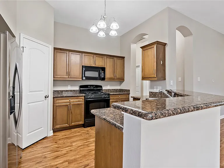 15427 Baker Mdw — Photo 10