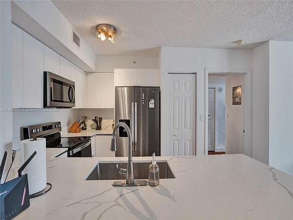 5th image of 1155 Brickell Bay Dr APT 3203