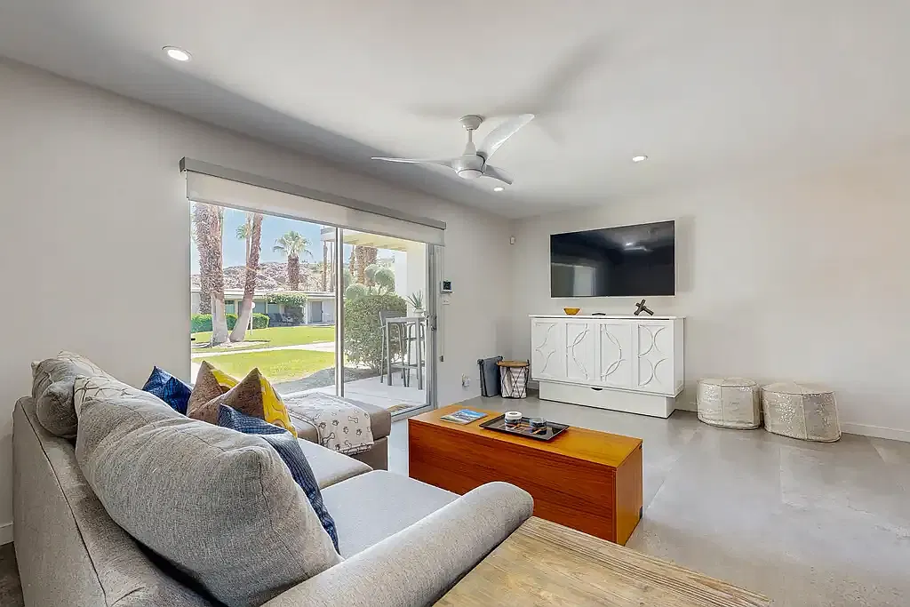 1881 S Araby Dr — Photo 3