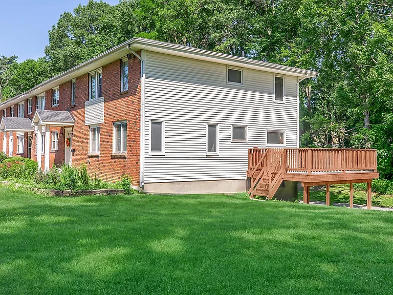 41 & 43 Sitterly Rd — Photo 1