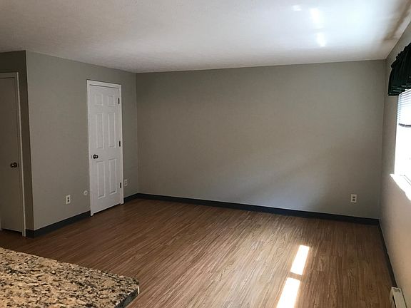 5th image of 150 E 13th Ave APT X
