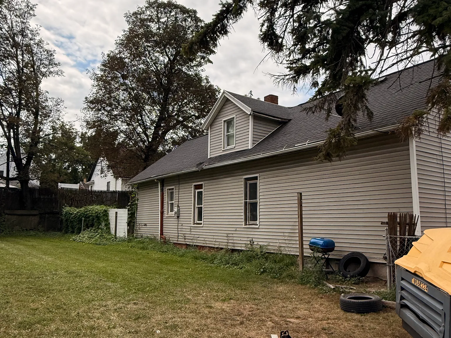 2 bed, 980 sqft, $1,300 — Photo 2