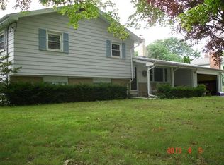 6427 Bonnie Dr, Flushing, MI 48433