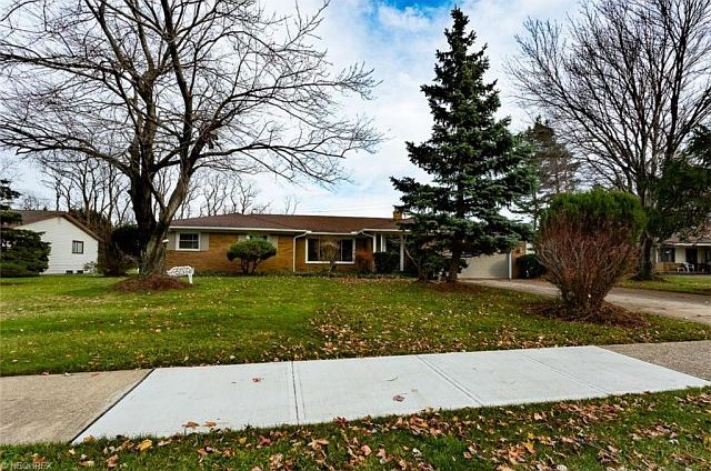 1st image of 2725 Shakercrest Blvd