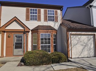 5117 Pembrook Ct, Gurnee, IL 60031