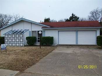 1st image of 4405 Ashwood Dr