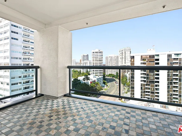 10724 Wilshire Blvd #1104 — Photo 8