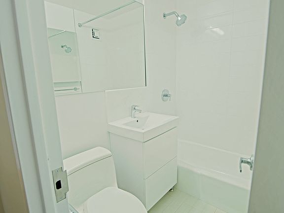 3rd image of 120 W 97th St APT 8G