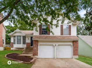 7209 Park St, Shawnee, KS 66216