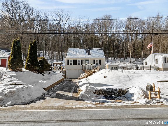 2nd image of 1365 Norfolk Road