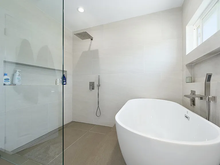 5557 Adelina Ct — Photo 35