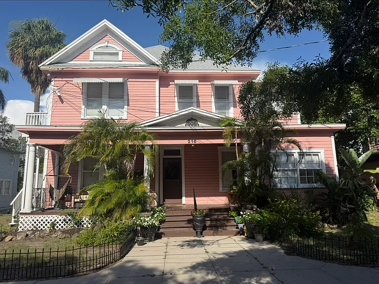 216 S Cedar Ave #5 — Photo 11