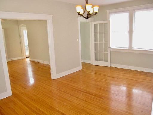 3rd image of 1510 General Pershing St