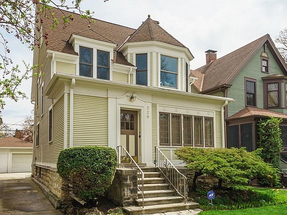 2nd image of 326 N Grove Ave