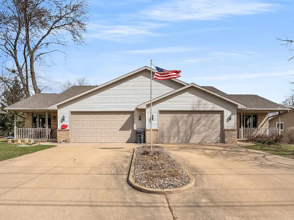 824 Lamers Rd, Kimberly, WI 54136
