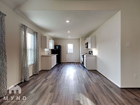 2nd image of 5803 Rosehill Forest Ln