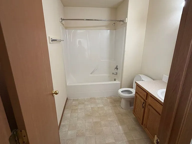 6405 Chapel Hill Blvd #J — Photo 16