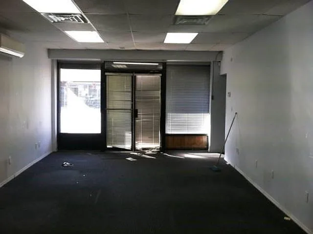 4022 Avenue U — Photo 3