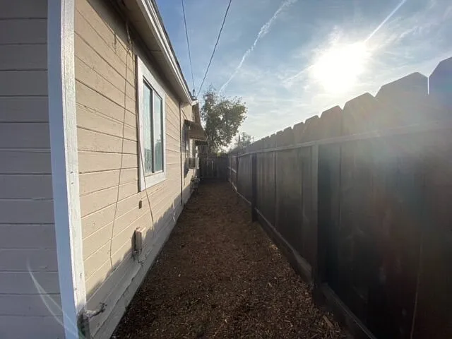 526 N View Ave — Photo 37