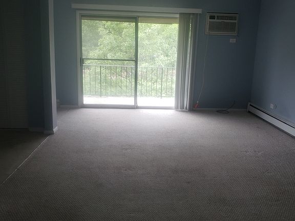 3rd image of 2556 Waterbury Dr APT 1906