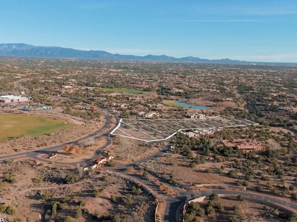 6 Peregrine, Santa Fe, NM 87506
