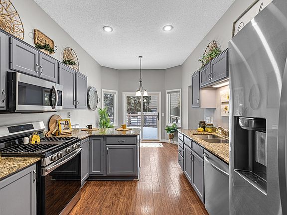 5th image of 16133 Logarto Ln