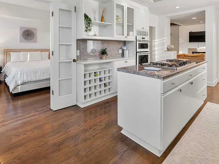 2840 Peachtree Rd NW #502 — Photo 9