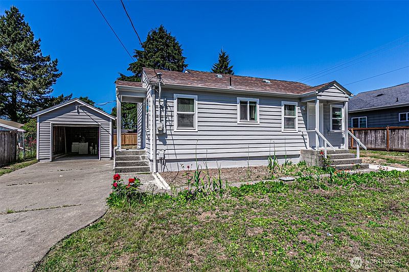 2nd image of 1516 S 272nd