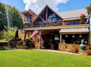 1917 Beach Rd, Bowie, TX 76230