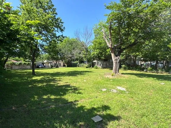 7242 Amy St, Dallas, TX 75217
